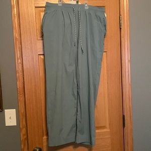 Trekkie Straight Crop 14 Tall Athleta